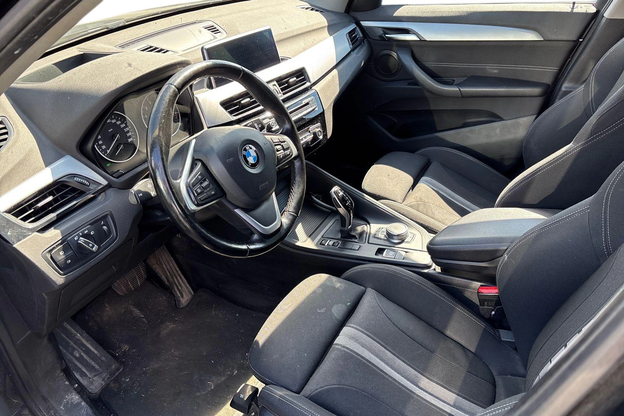 musta BMW X1 2018 kuva 3.