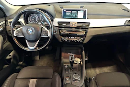 musta BMW X1 2018 kuva 7.