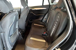 musta BMW X1 2018 kuva 8.