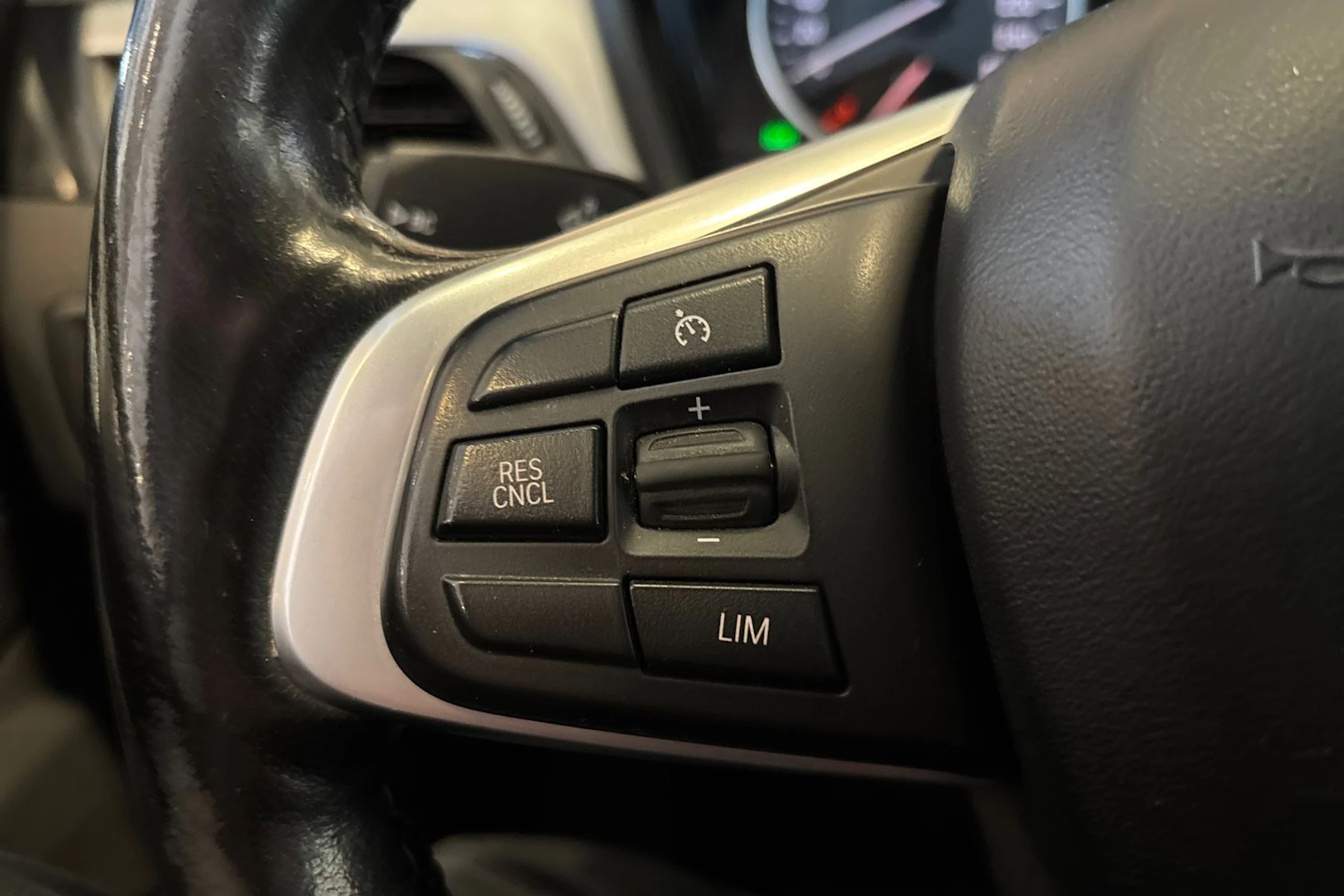musta BMW X1 2018 kuva 12.