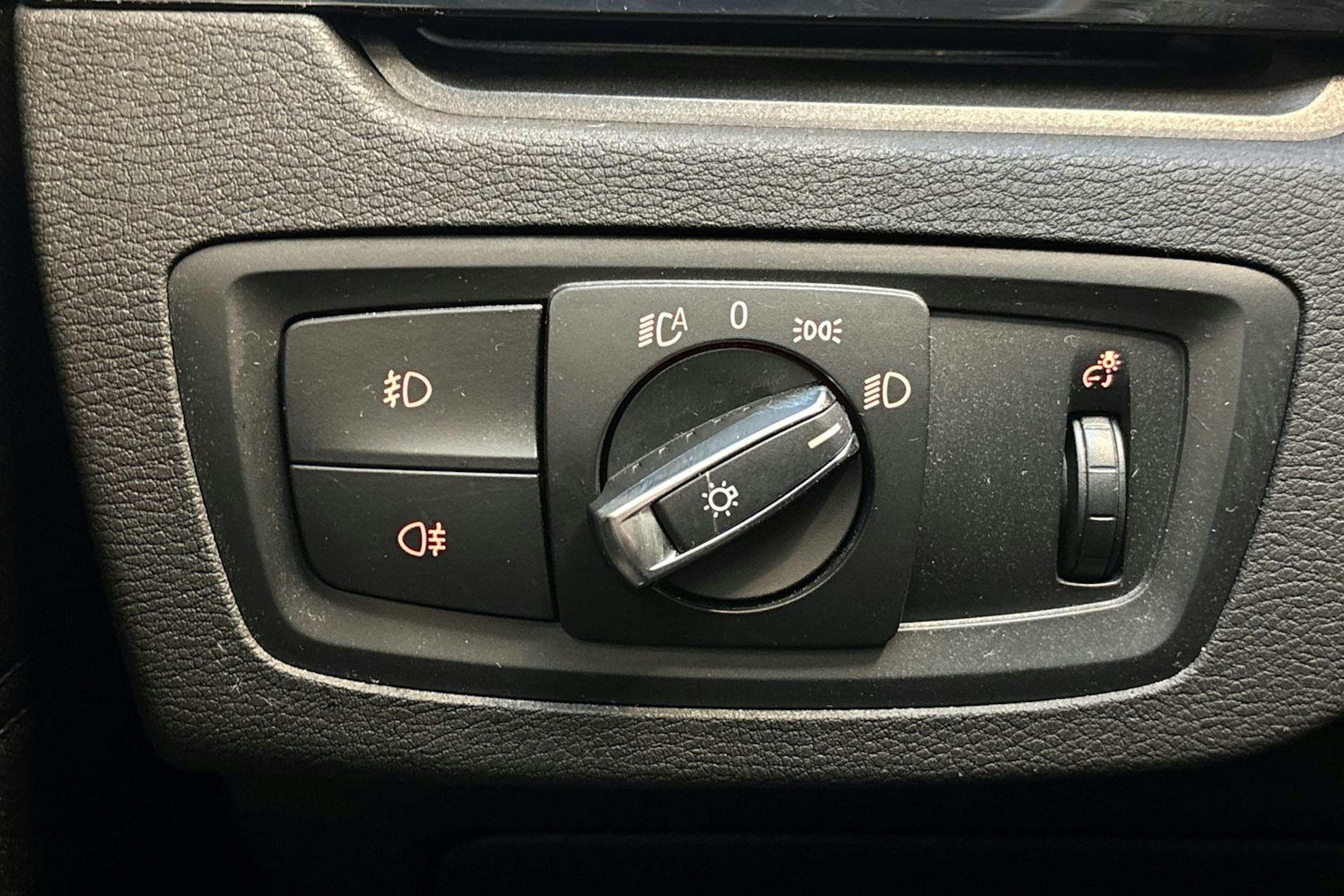 hopea BMW X1 2018 kuva 18.