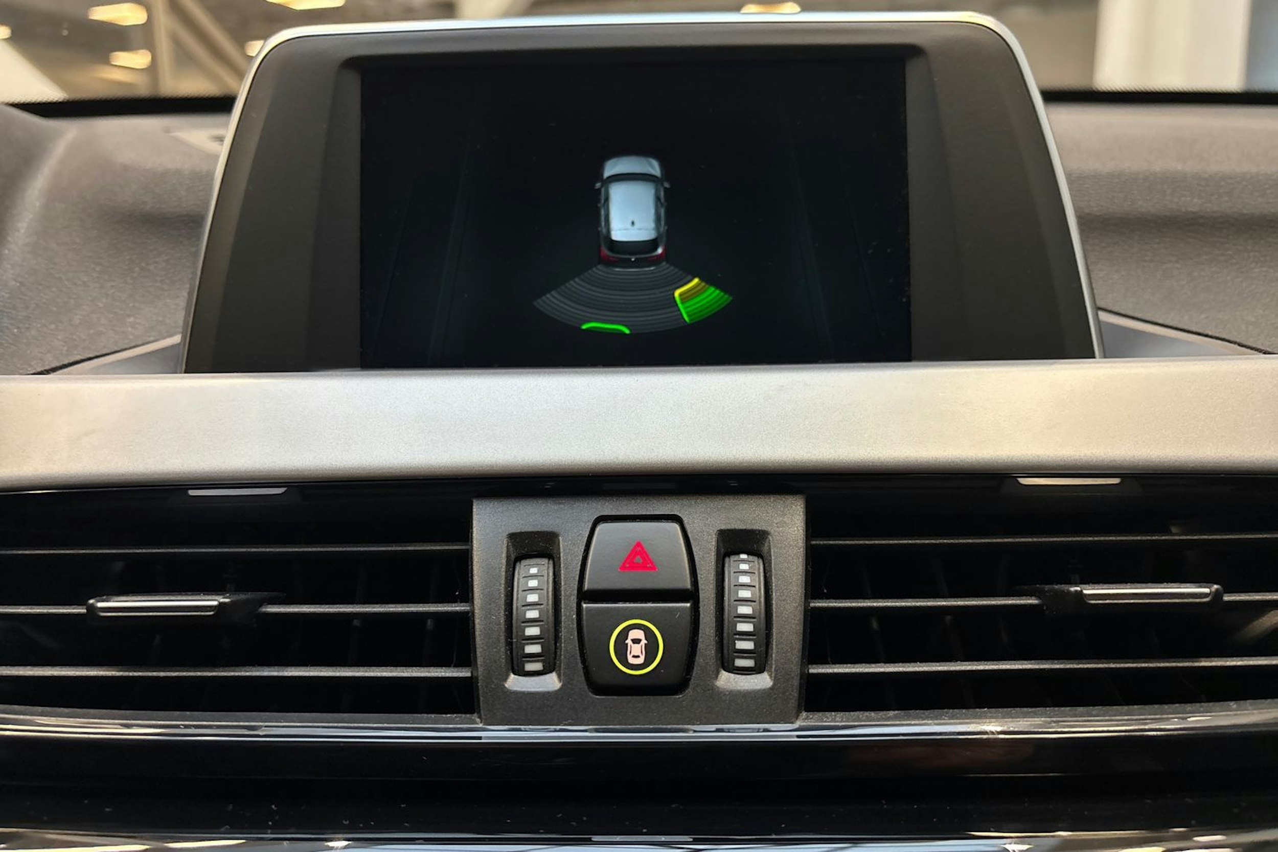 hopea BMW X1 2018 kuva 21.