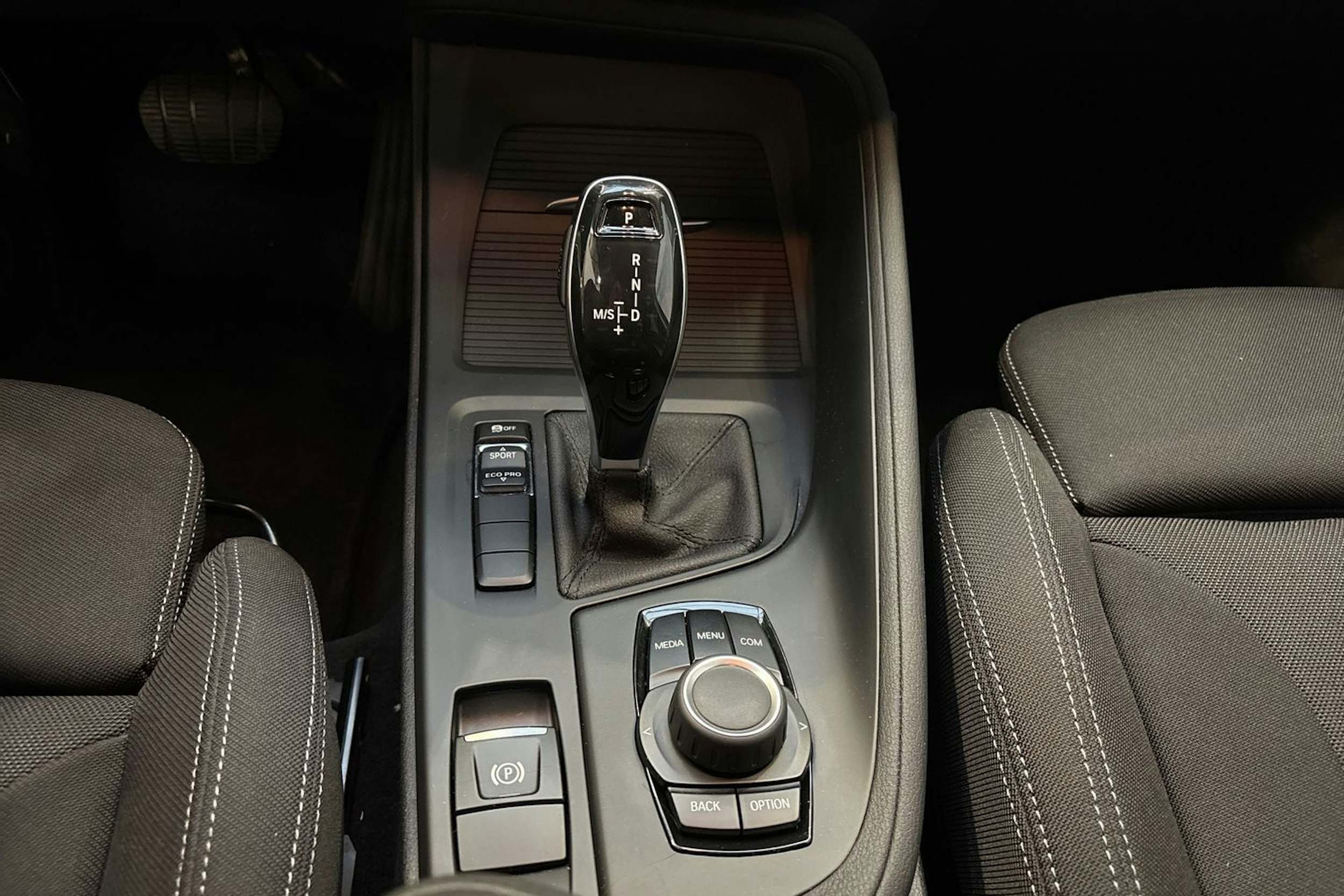 hopea BMW X1 2018 kuva 24.