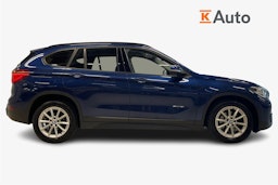 Sininen BMW X1 2018 kuva 5.