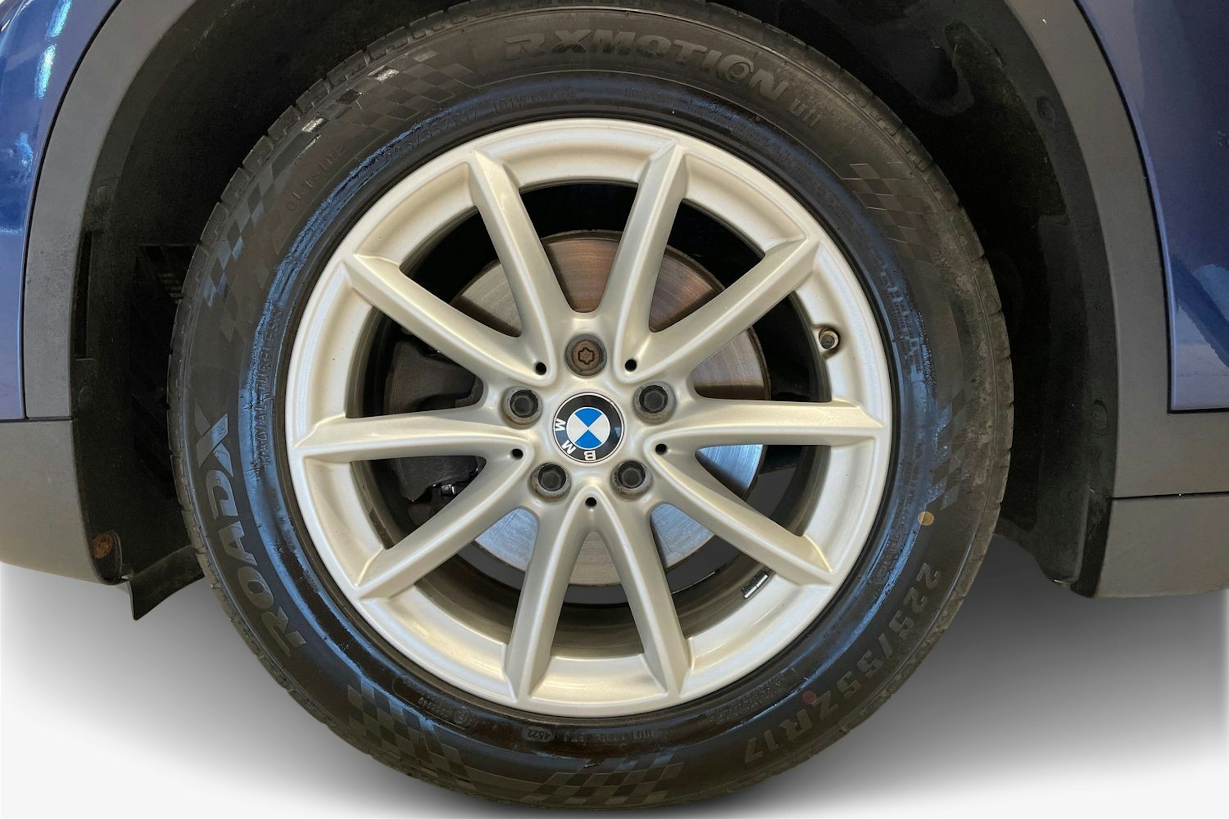 Sininen BMW X1 2018 kuva 9.