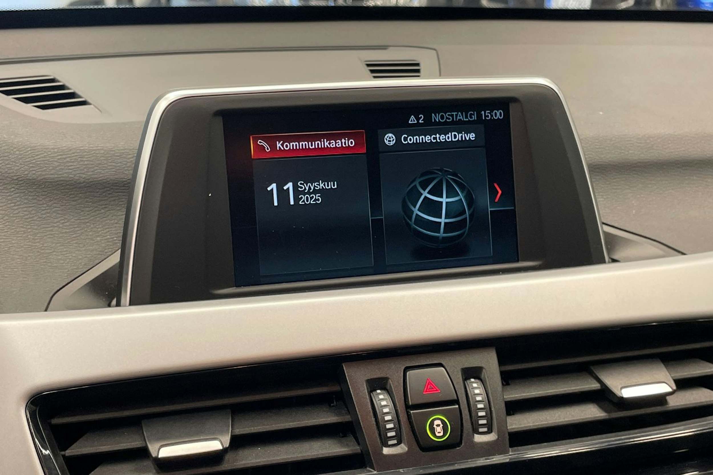 Sininen BMW X1 2018 kuva 17.