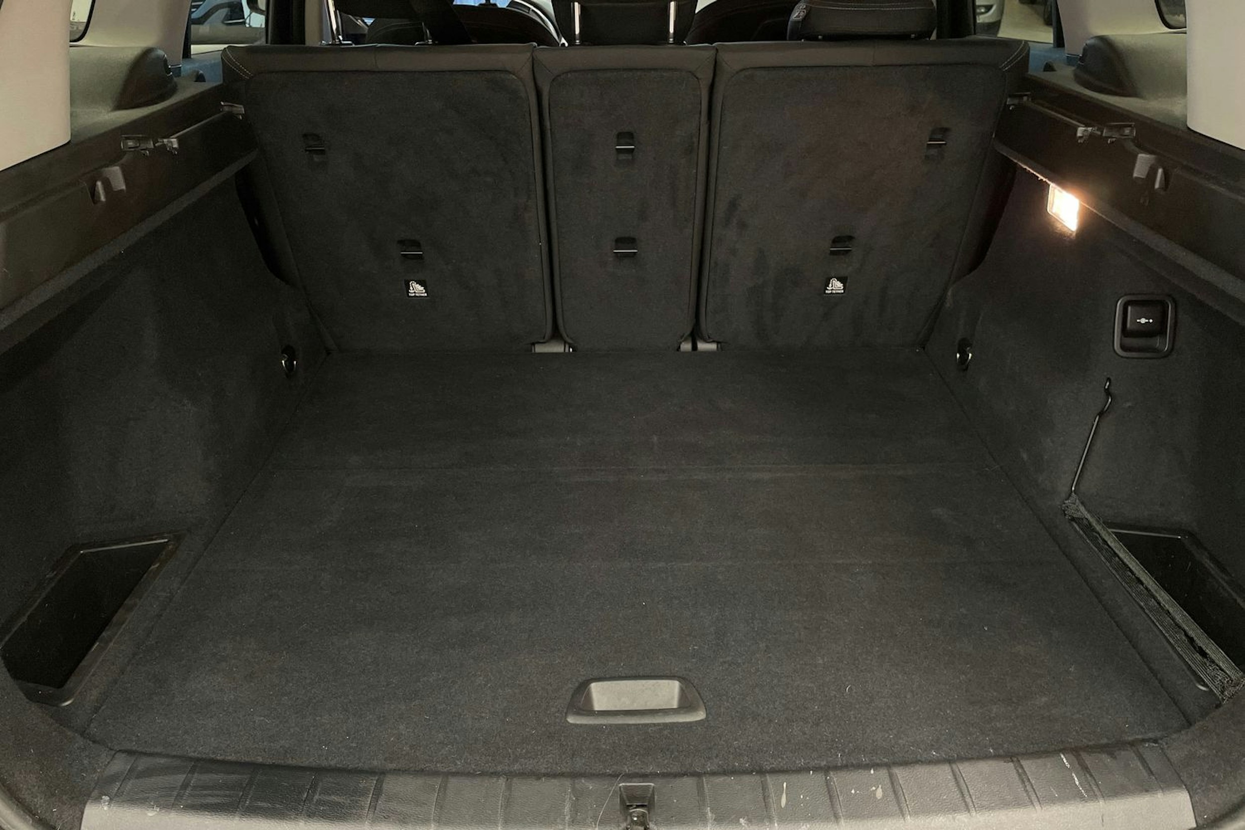 Sininen BMW X1 2018 kuva 18.