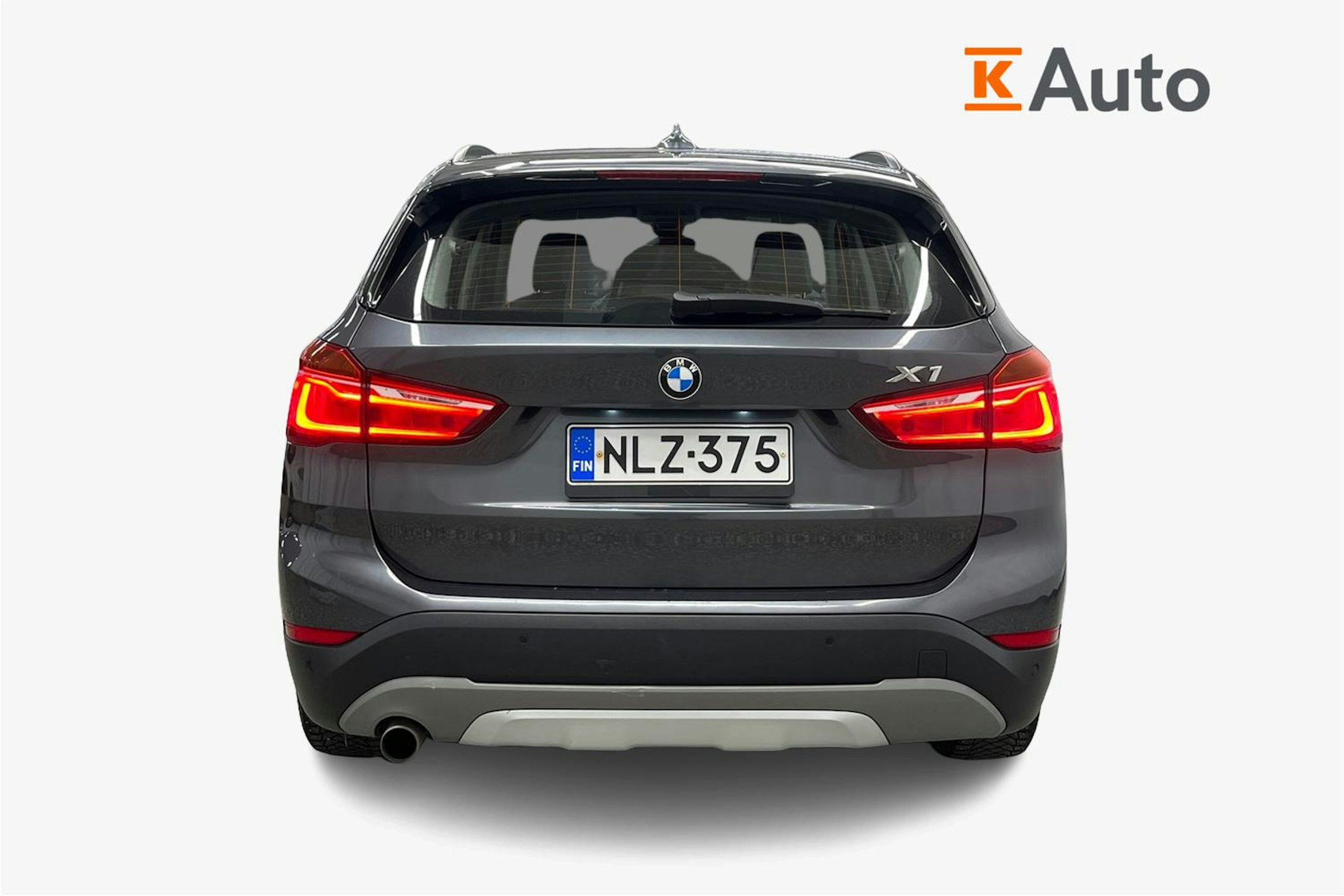 Harmaa BMW X1 2018 kuva 3.