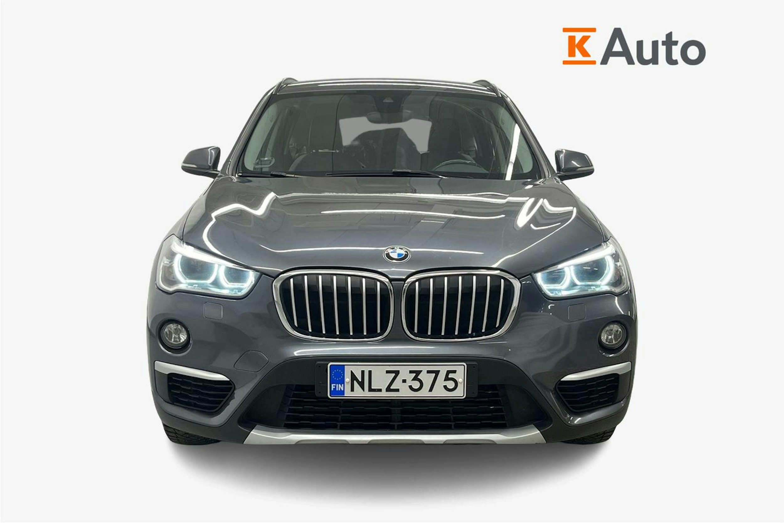 Harmaa BMW X1 2018 kuva 5.