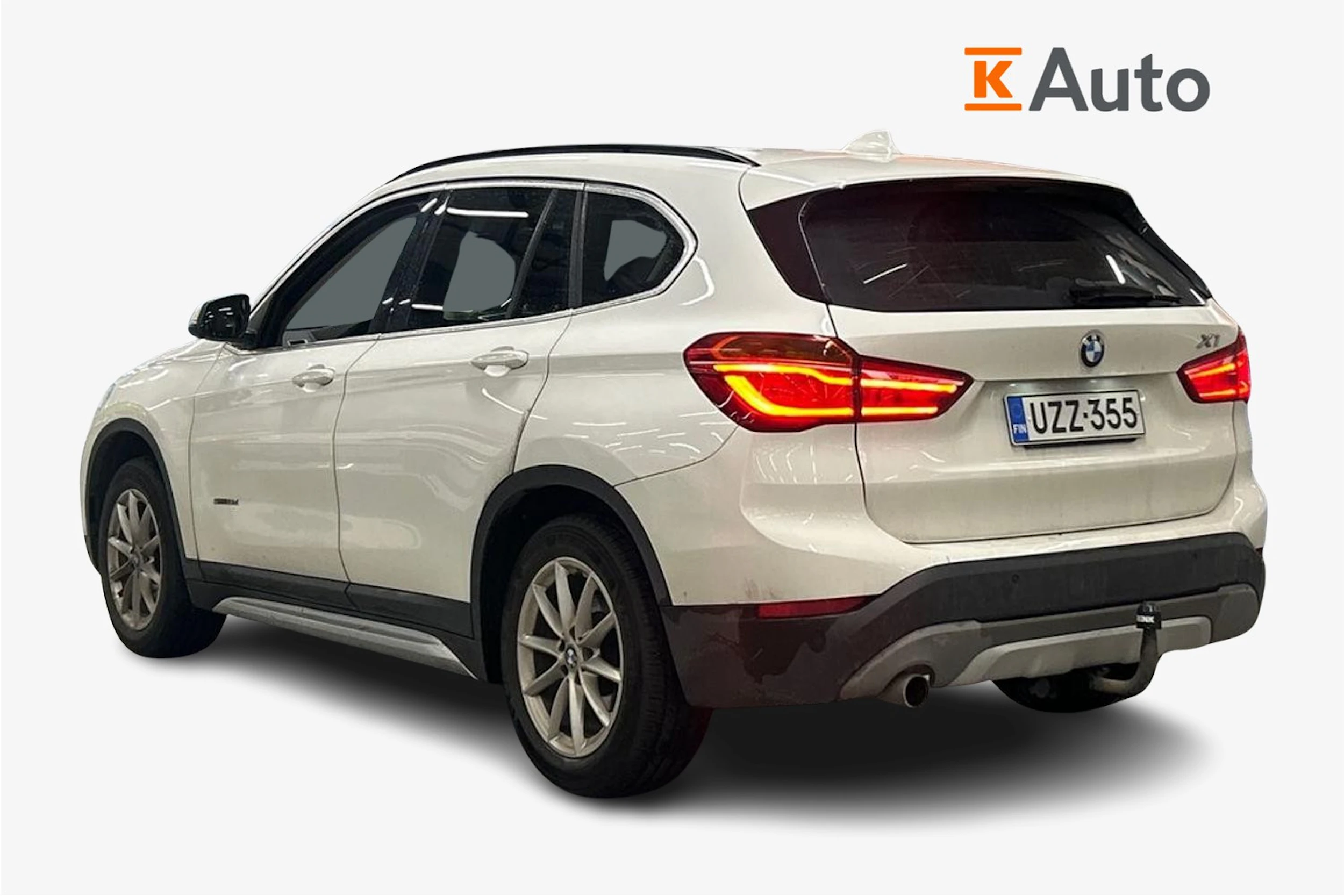 Valkoinen BMW X1 2018 kuva 2.