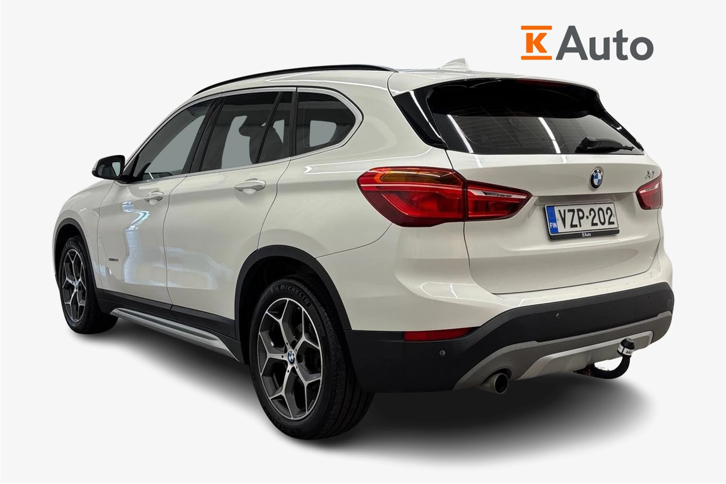 valkoinen BMW X1 2018 kuva 2.