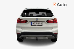 valkoinen BMW X1 2018 kuva 3.