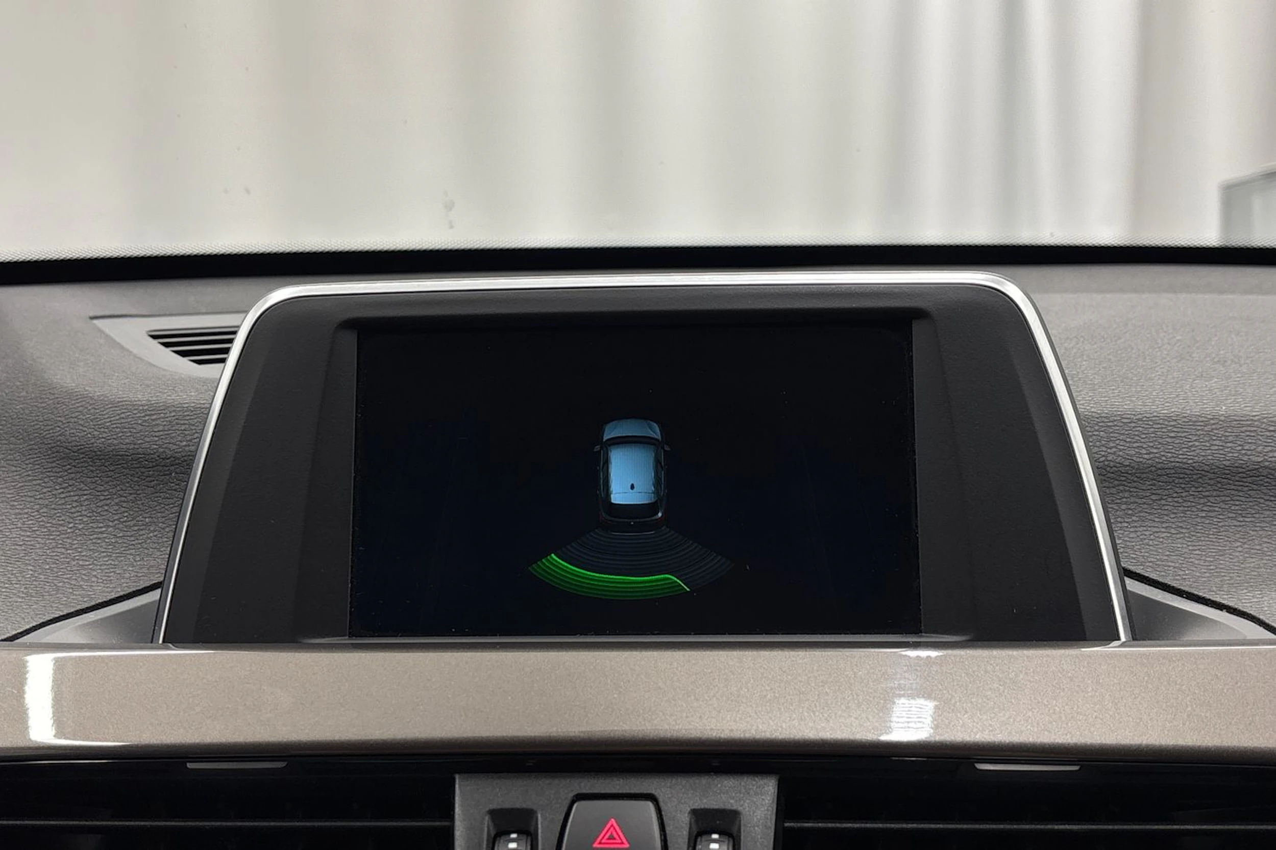 valkoinen BMW X1 2018 kuva 16.