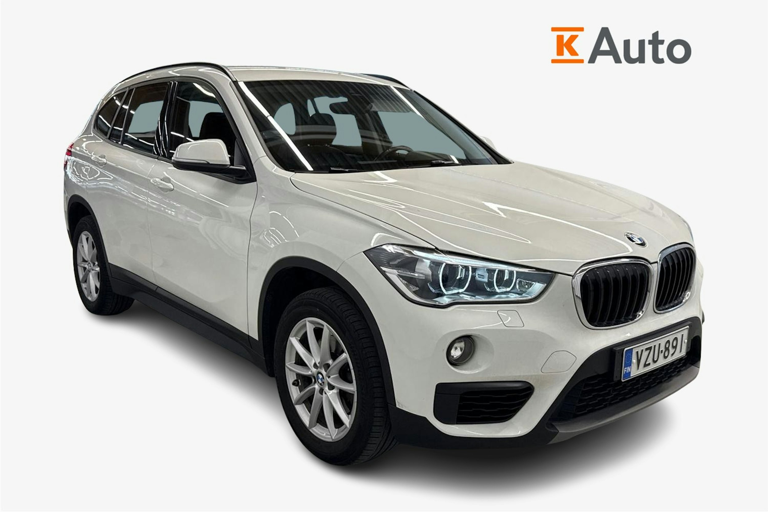 valkoinen BMW X1 2018 kuva 1.
