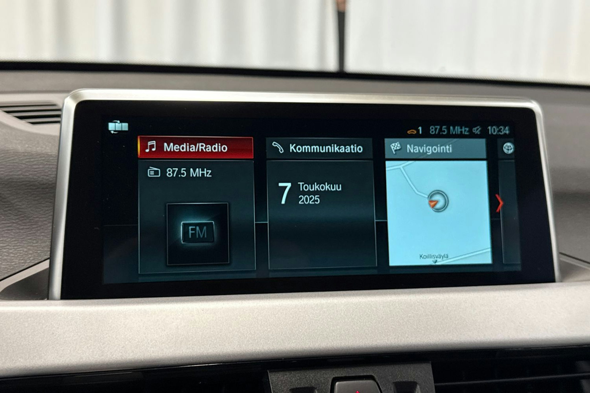 valkoinen BMW X1 2018 kuva 18.