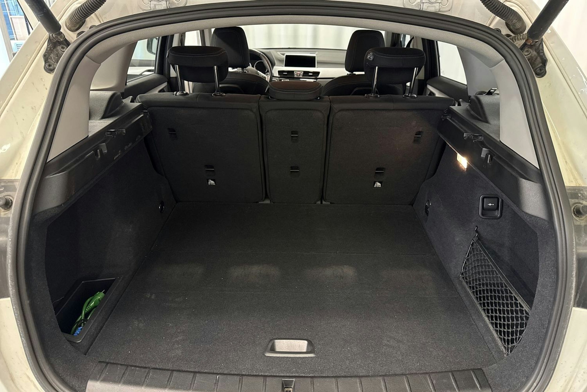 valkoinen BMW X1 2018 kuva 25.