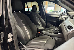 musta BMW X1 2018 kuva 11.