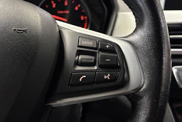 musta BMW X1 2018 kuva 16.