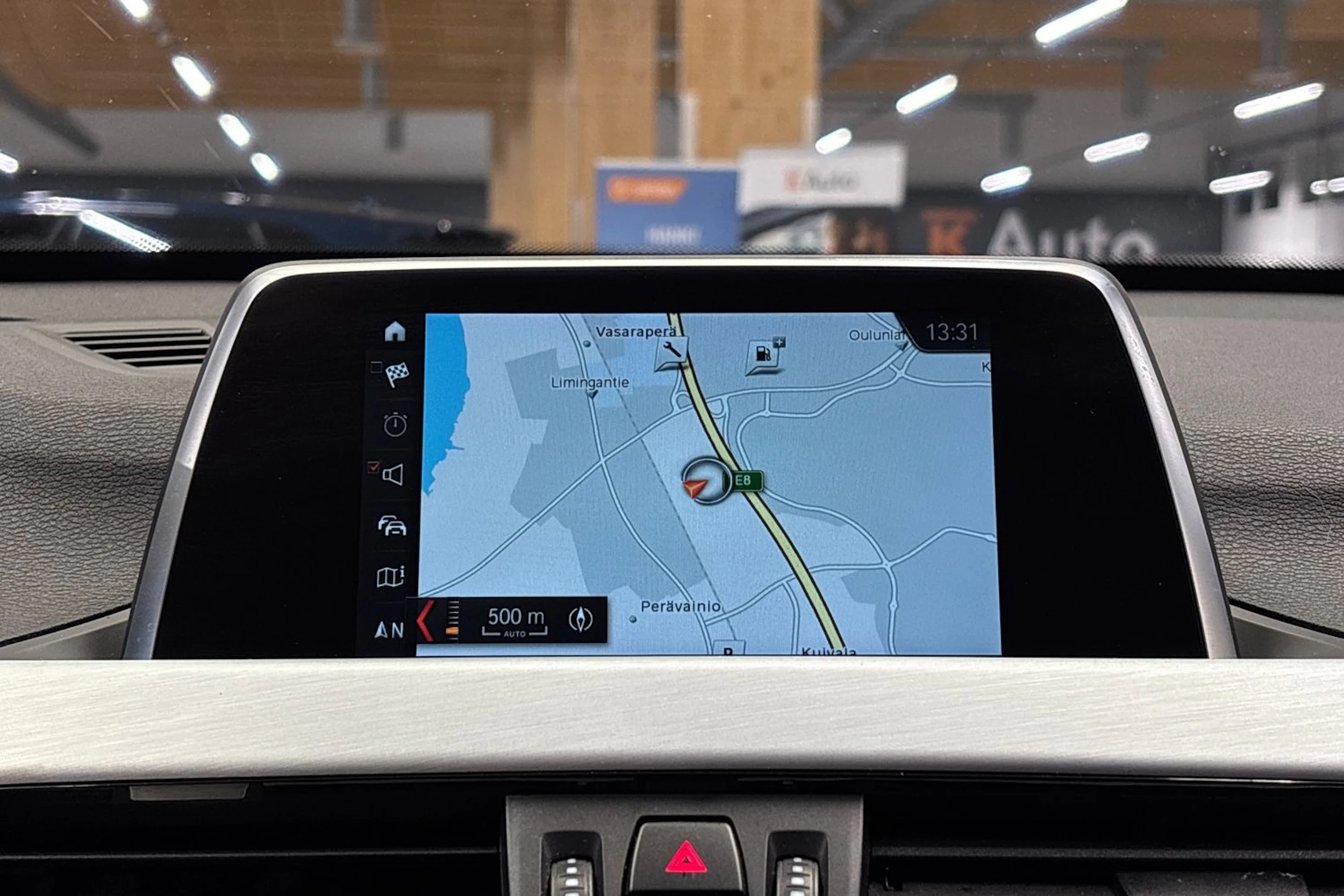 musta BMW X1 2018 kuva 18.