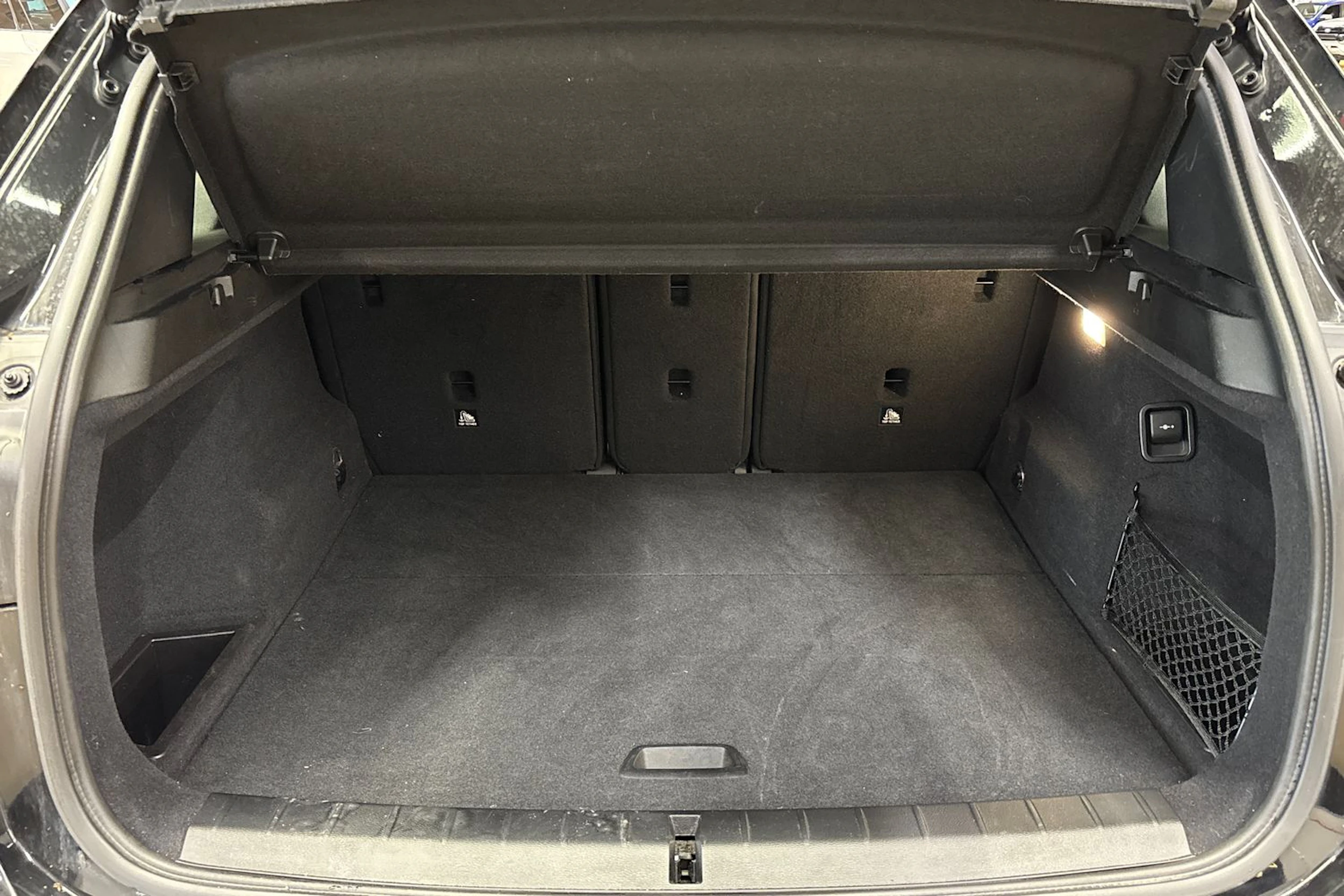 musta BMW X1 2018 kuva 26.