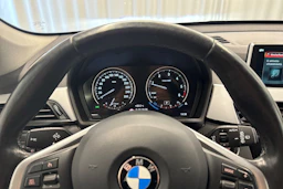 harmaa BMW X1 2019 kuva 12.