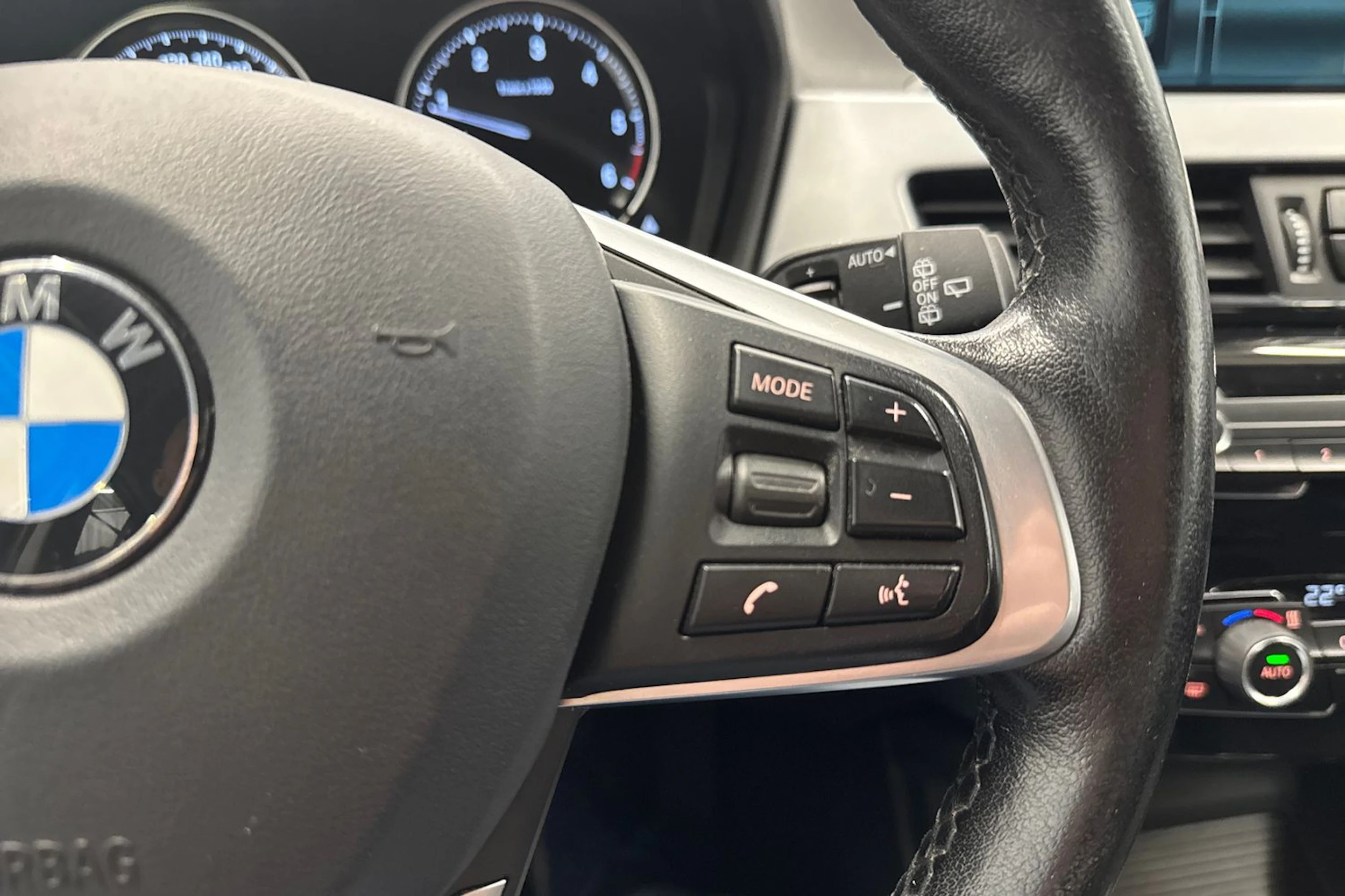 harmaa BMW X1 2019 kuva 14.
