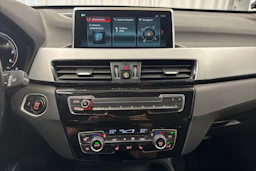 harmaa BMW X1 2019 kuva 17.