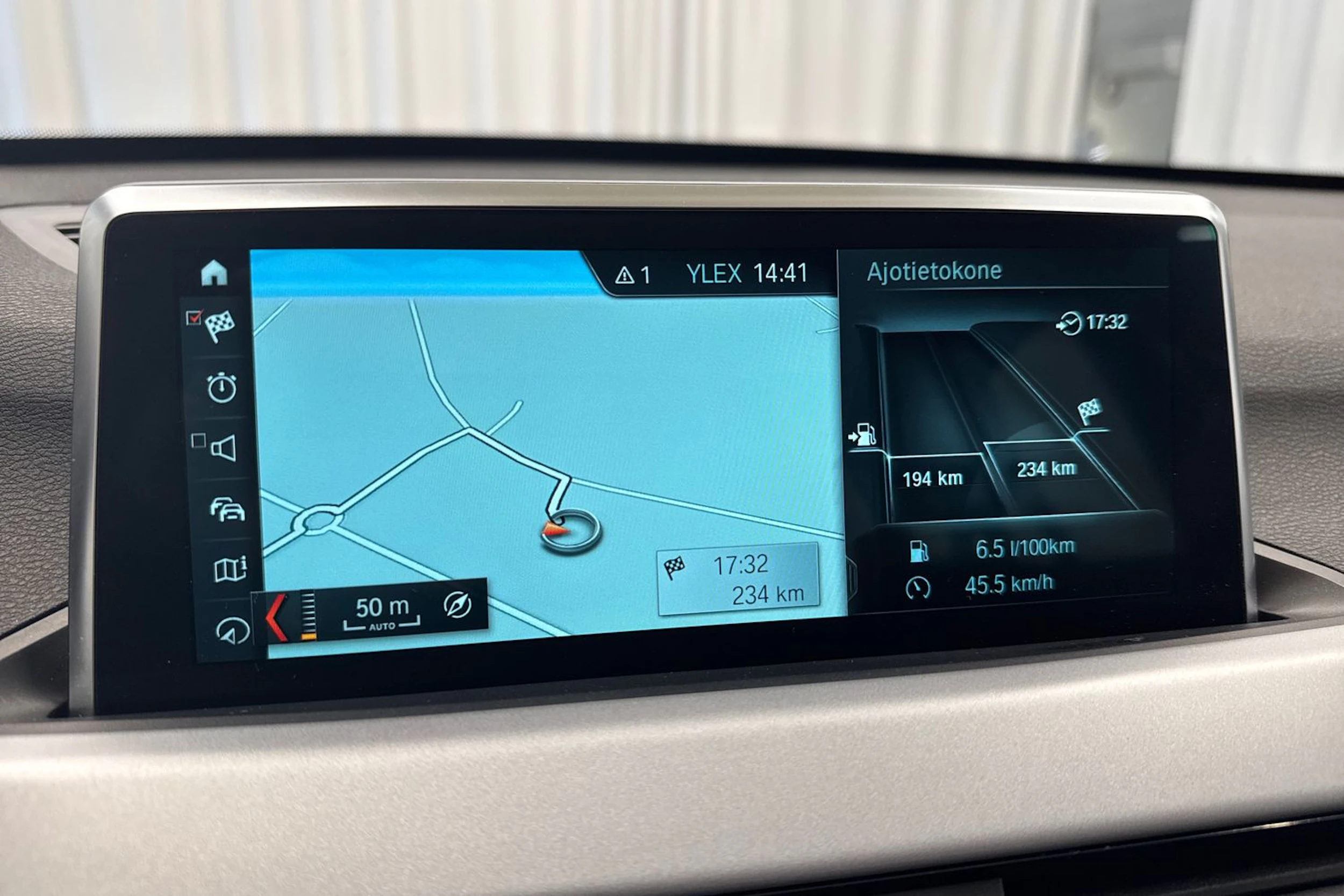 harmaa BMW X1 2019 kuva 20.