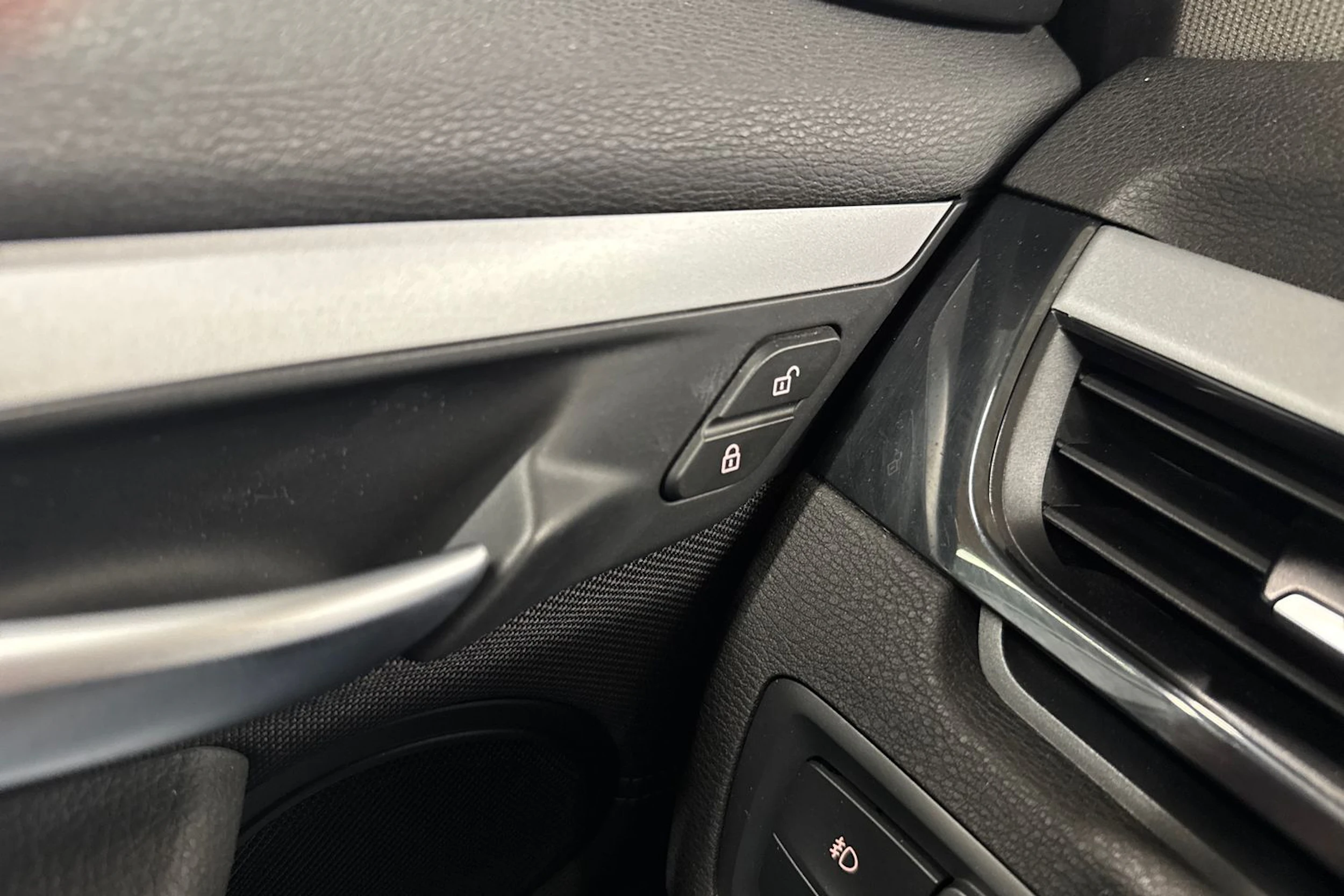 harmaa BMW X1 2019 kuva 29.