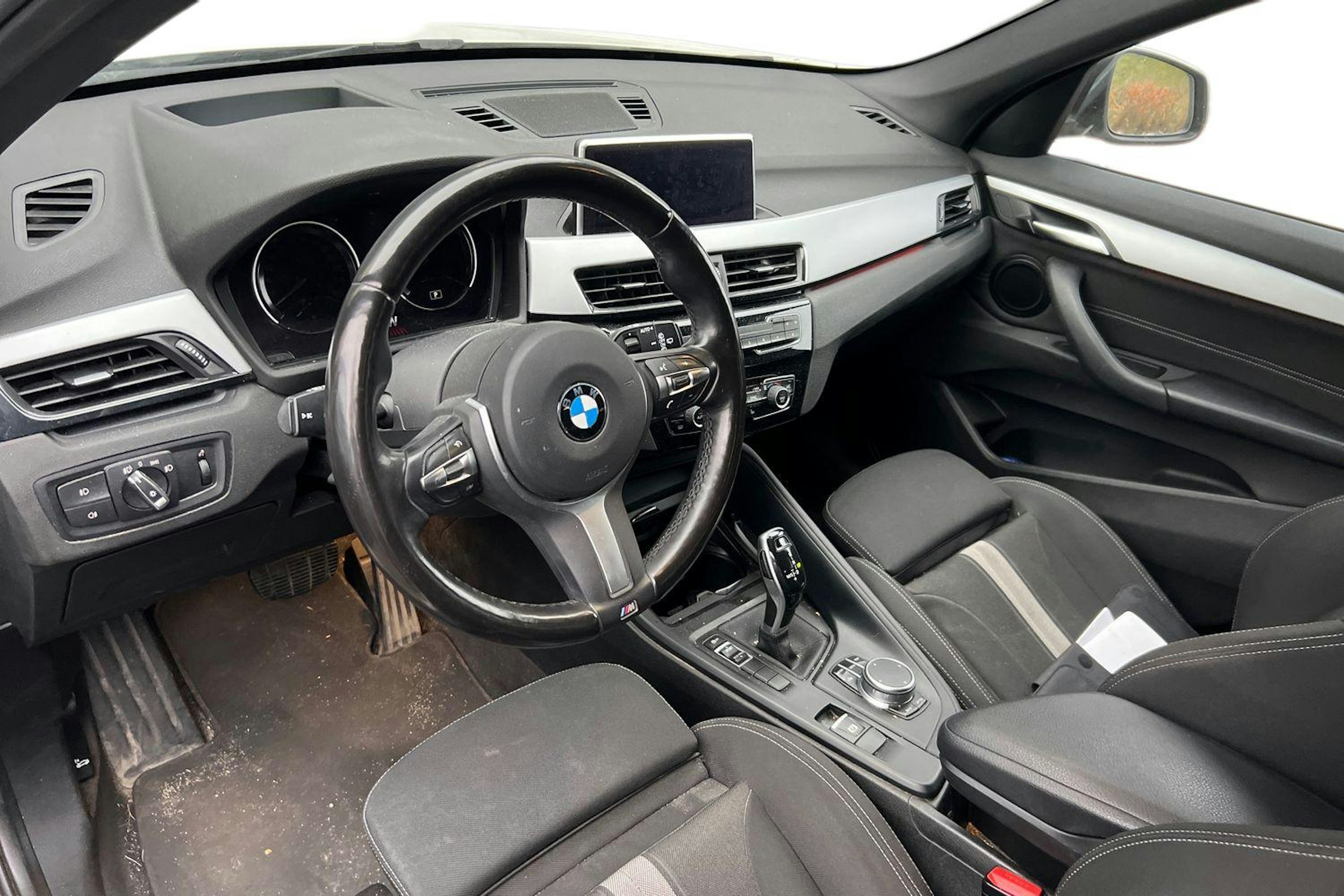 valkoinen BMW X1 2019 kuva 3.