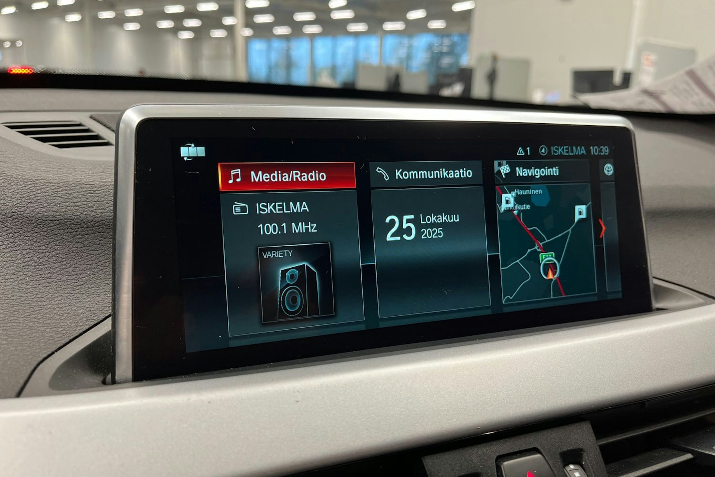 valkoinen BMW X1 2019 kuva 19.