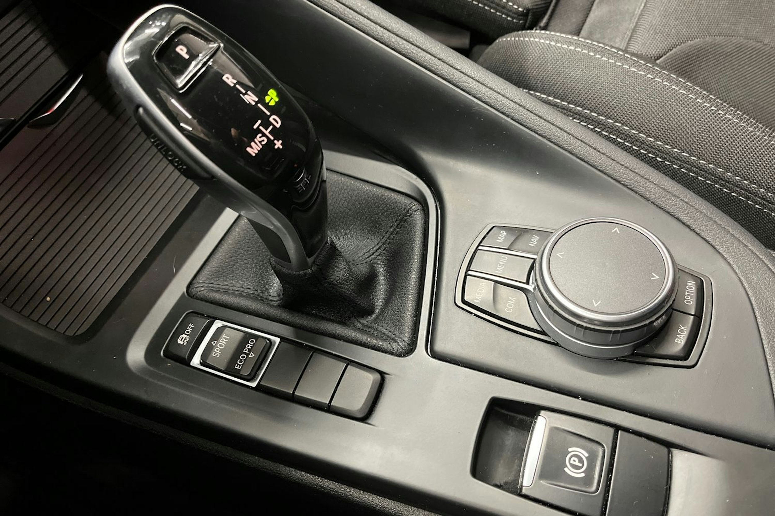 valkoinen BMW X1 2019 kuva 23.