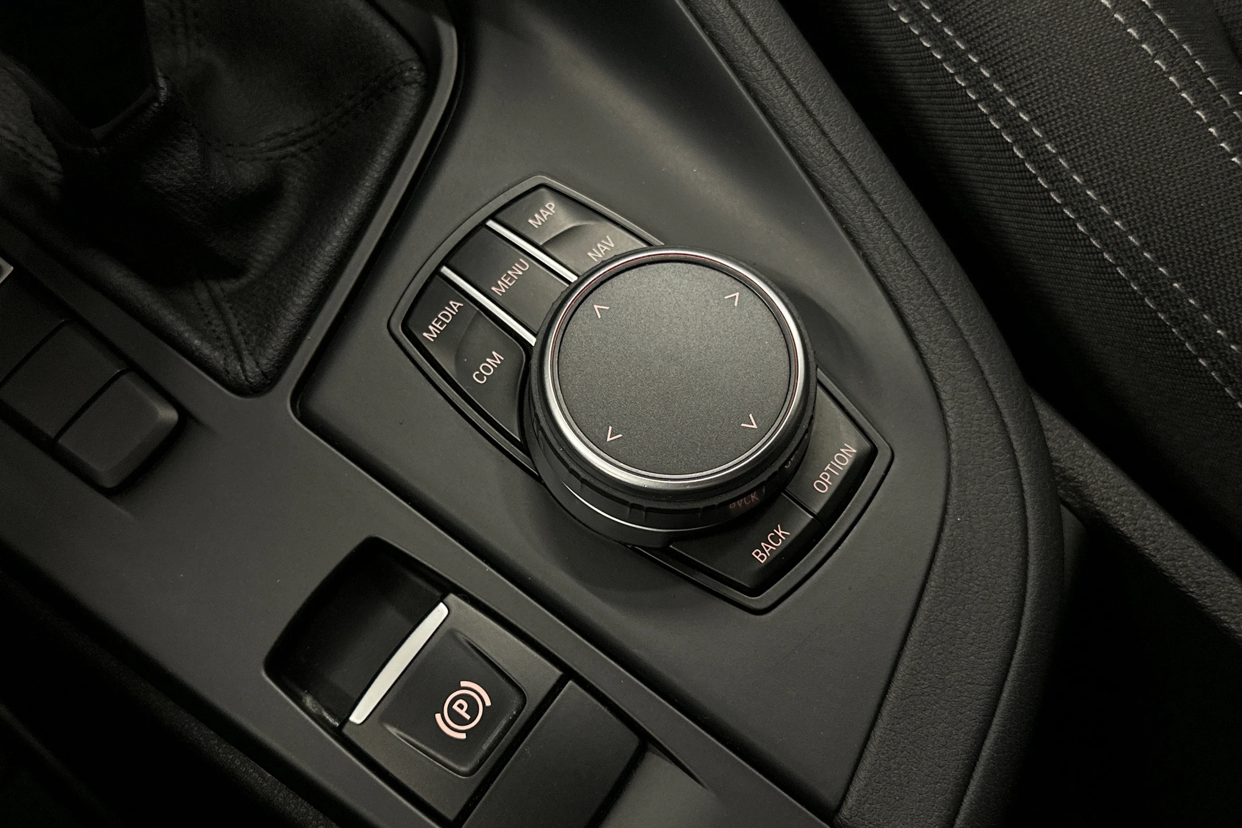 valkoinen BMW X1 2019 kuva 31.