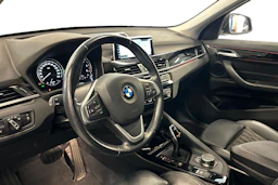 met. musta BMW X1 2019 kuva 3.