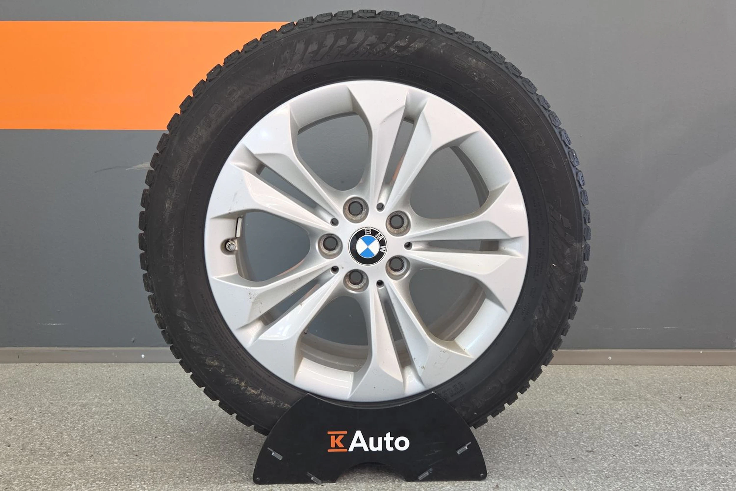 musta BMW X1 2019 kuva 11.