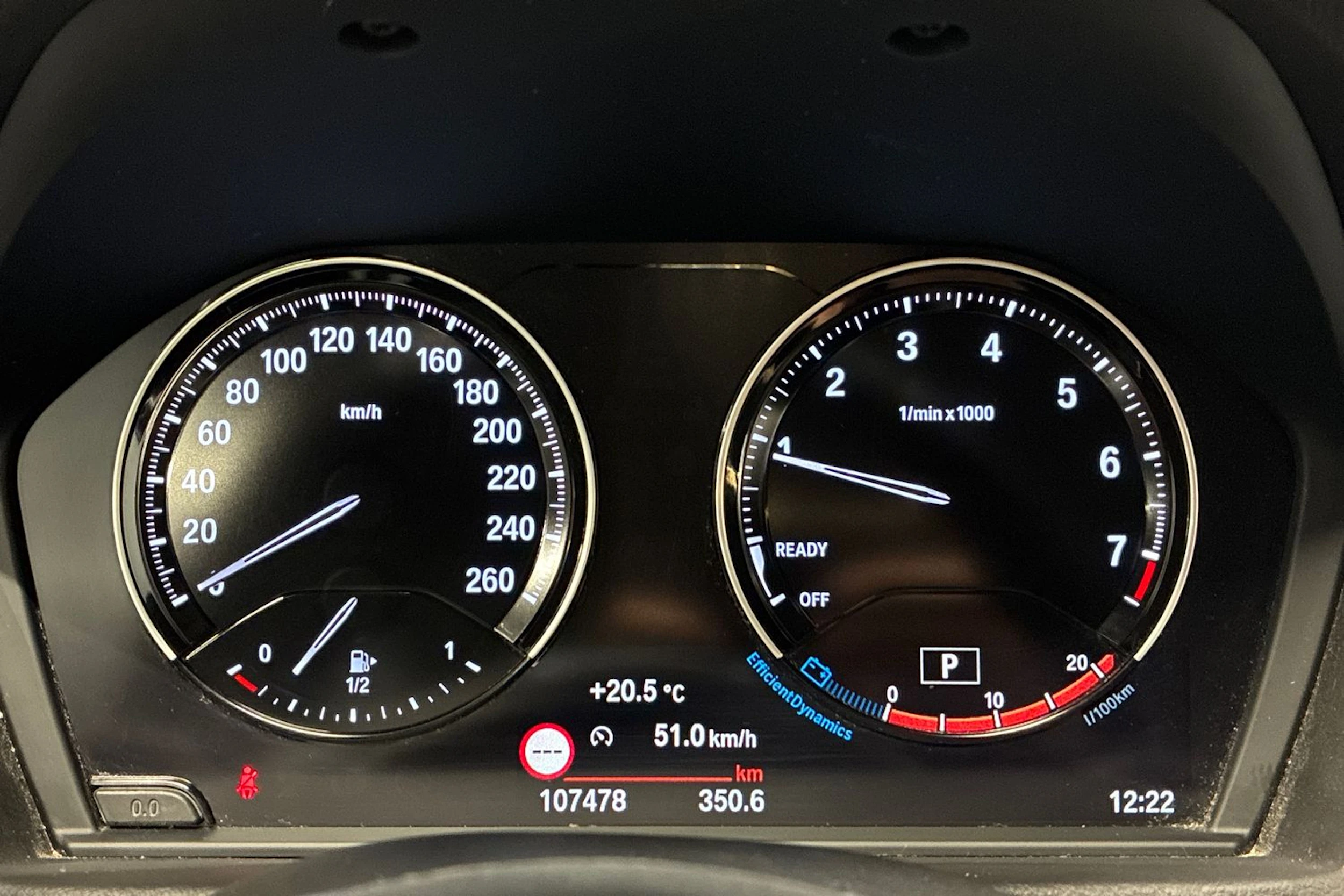 musta BMW X1 2020 kuva 12.