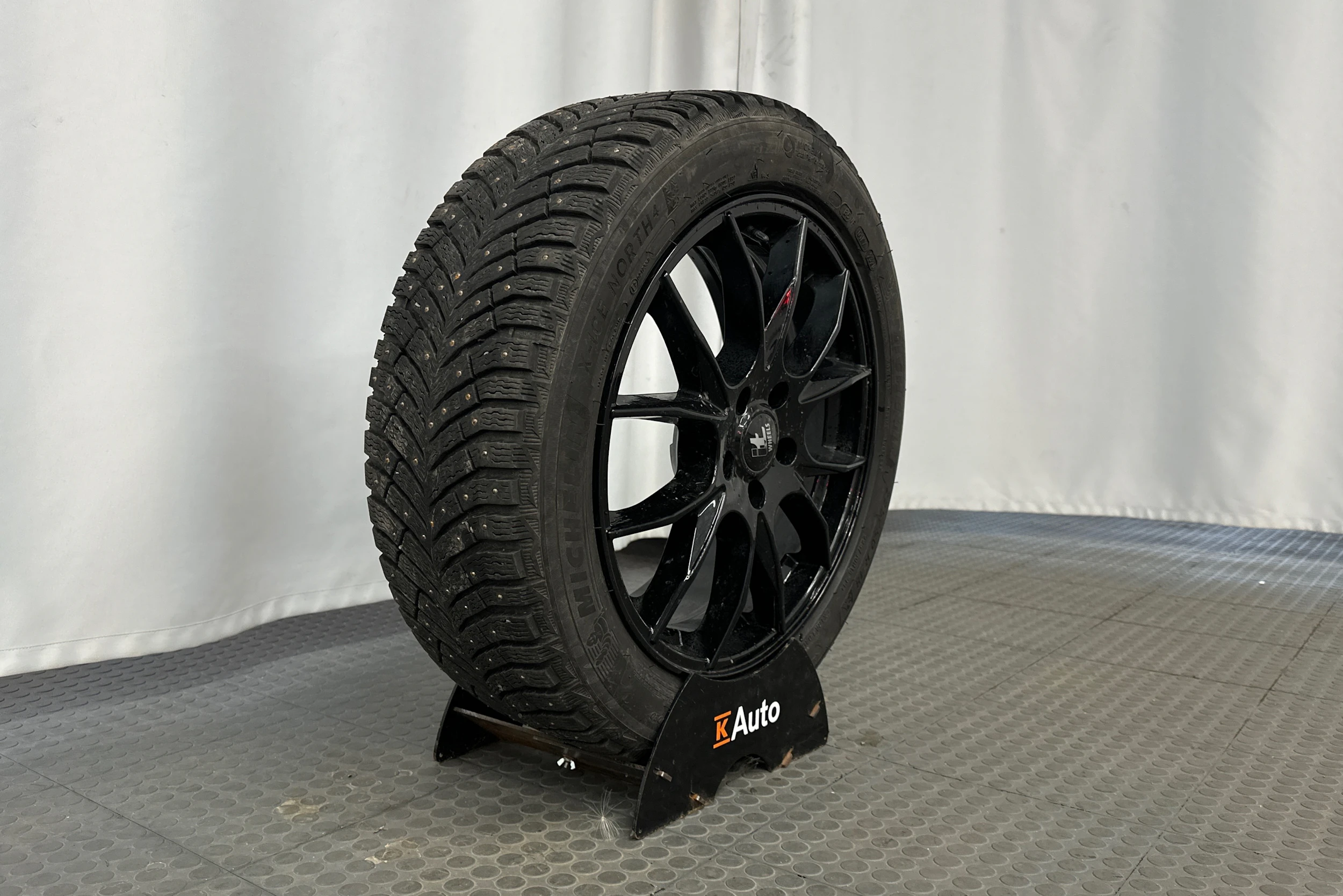 valkoinen BMW X1 2020 kuva 10.