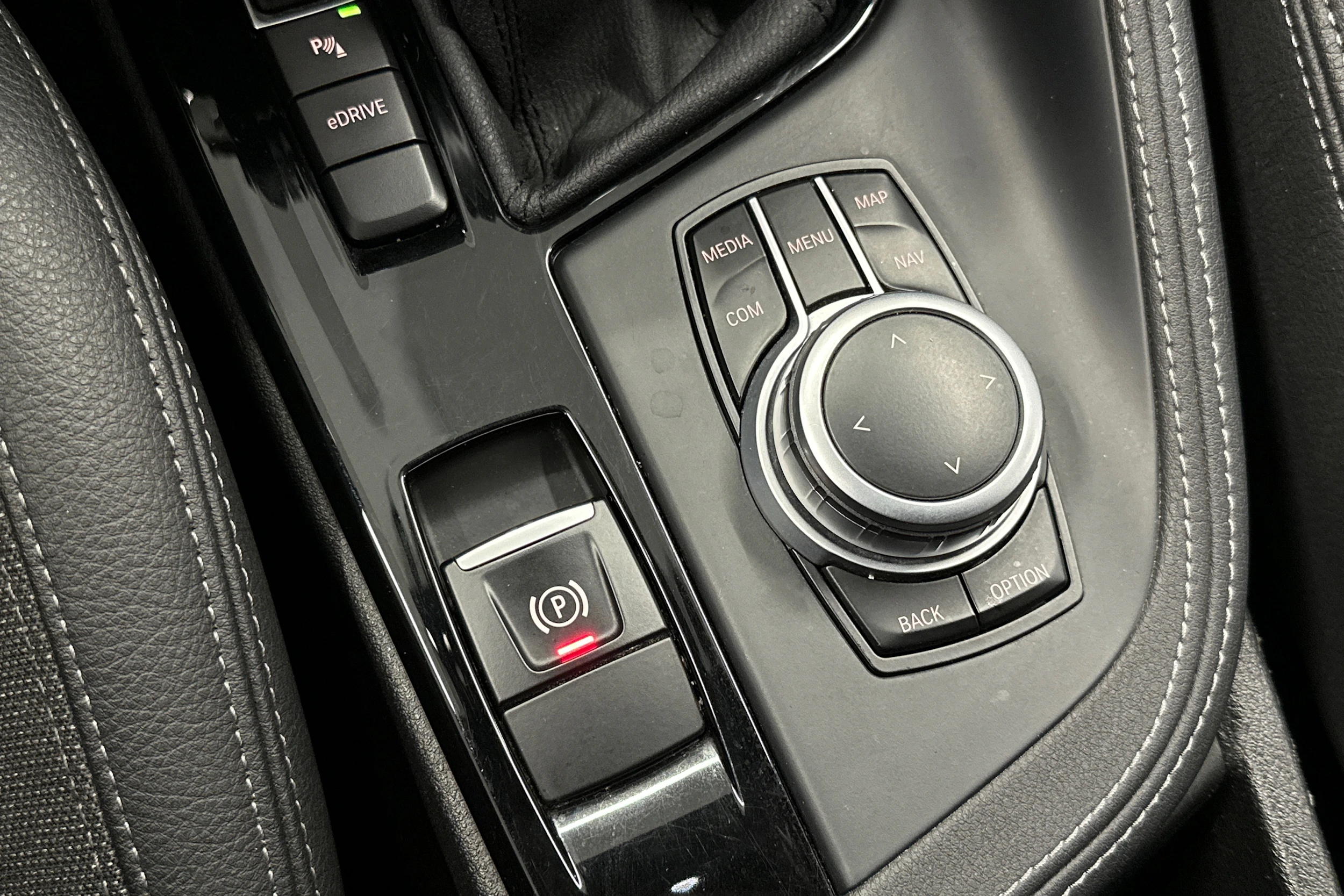 valkoinen BMW X1 2020 kuva 33.