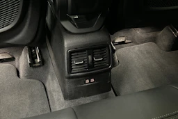 valkoinen BMW X1 2020 kuva 34.