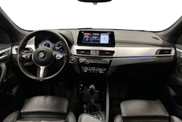 harmaa BMW X1 2021 kuva 7.