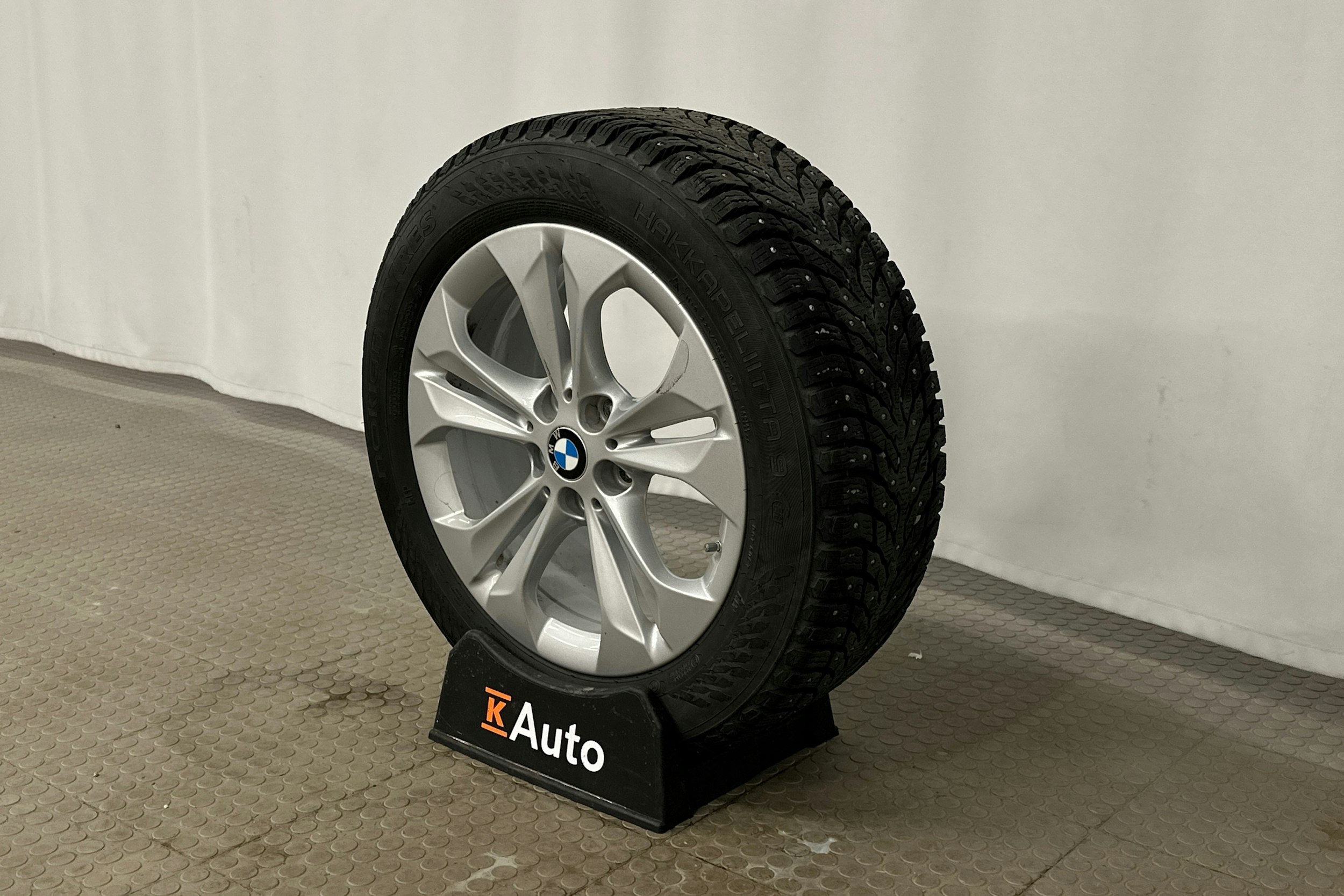 harmaa BMW X1 2021 kuva 10.
