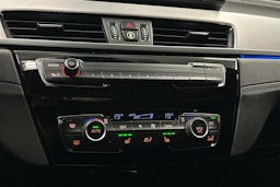 harmaa BMW X1 2021 kuva 19.