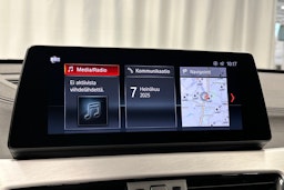 harmaa BMW X1 2021 kuva 20.