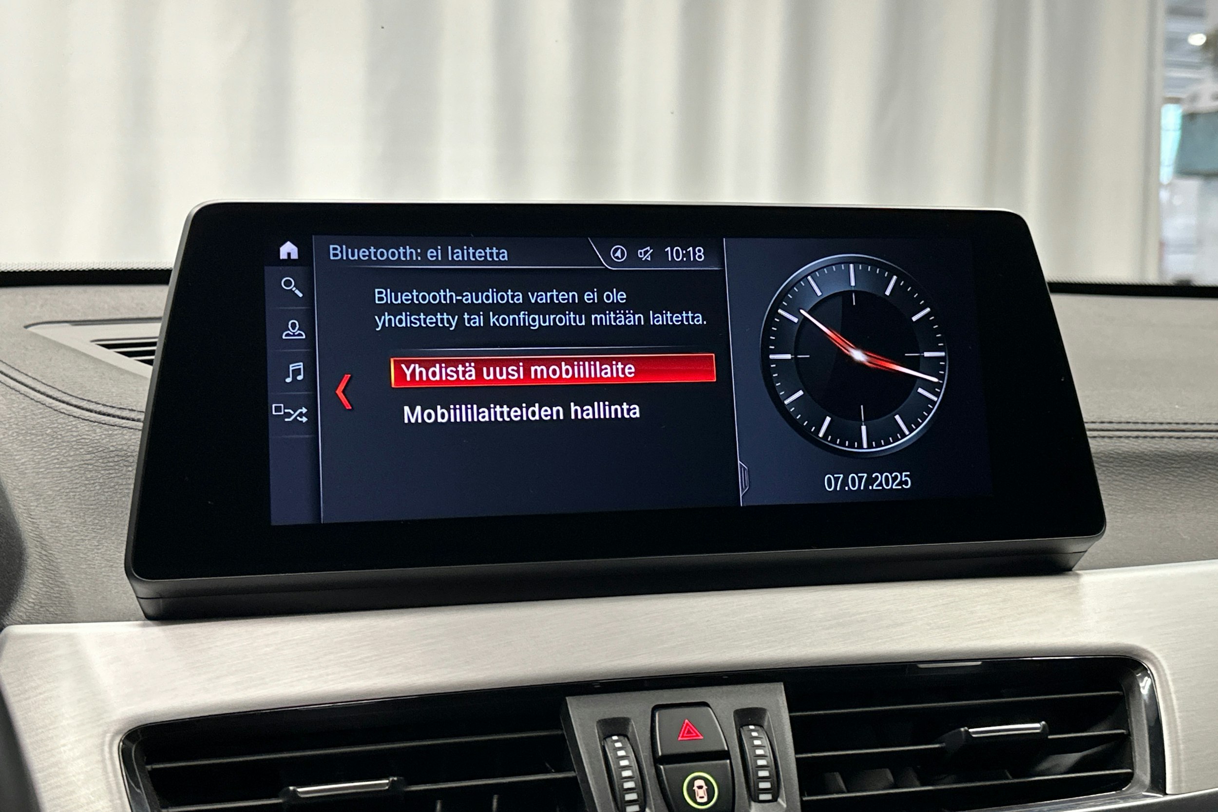 harmaa BMW X1 2021 kuva 22.