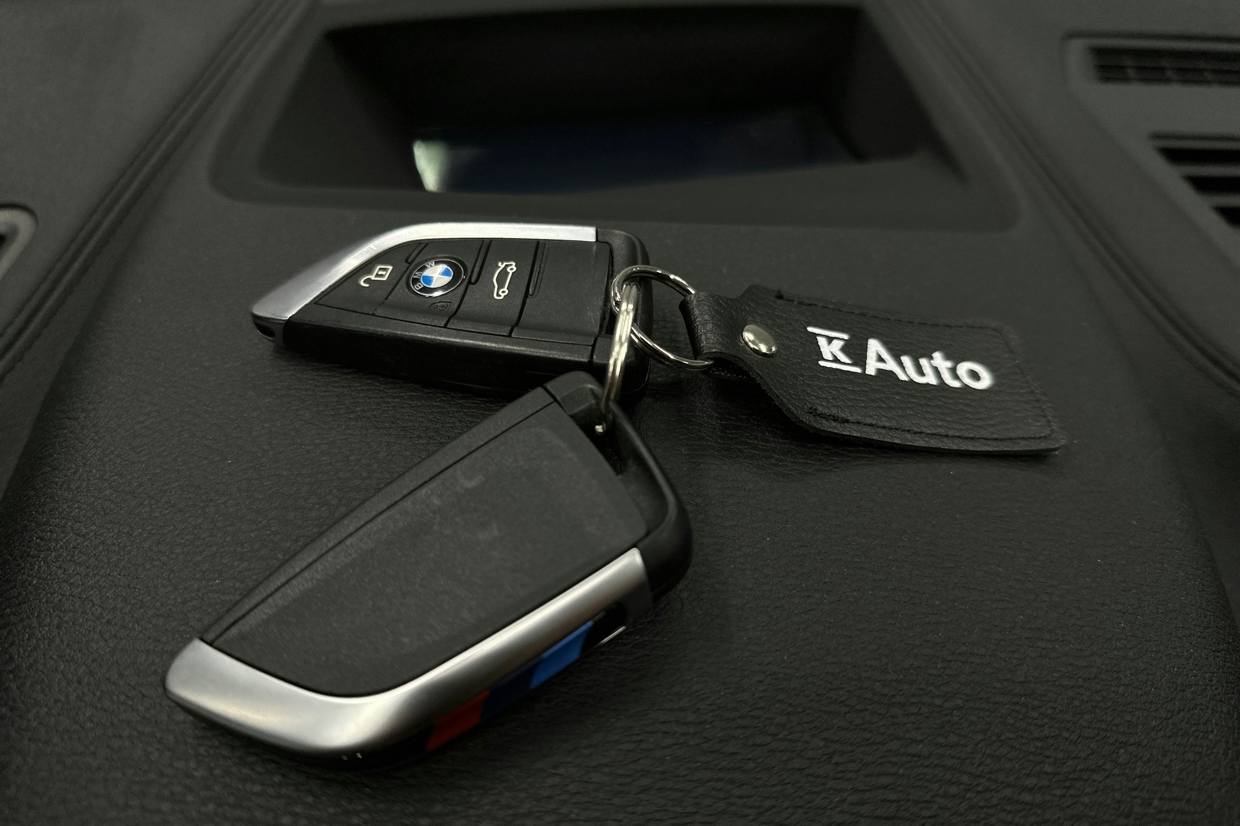 harmaa BMW X1 2021 kuva 28.