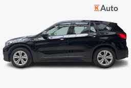 musta BMW X1 2020 kuva 6.