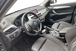 musta BMW X1 2020 kuva 7.