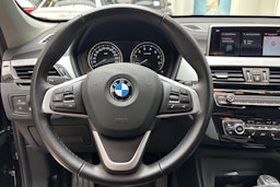musta BMW X1 2020 kuva 15.