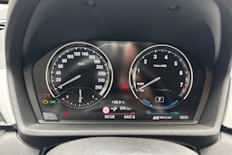 musta BMW X1 2020 kuva 16.