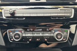 musta BMW X1 2020 kuva 19.